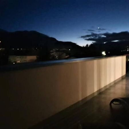 Apartamento Gardenpark Loft Ora / Auer Exterior foto